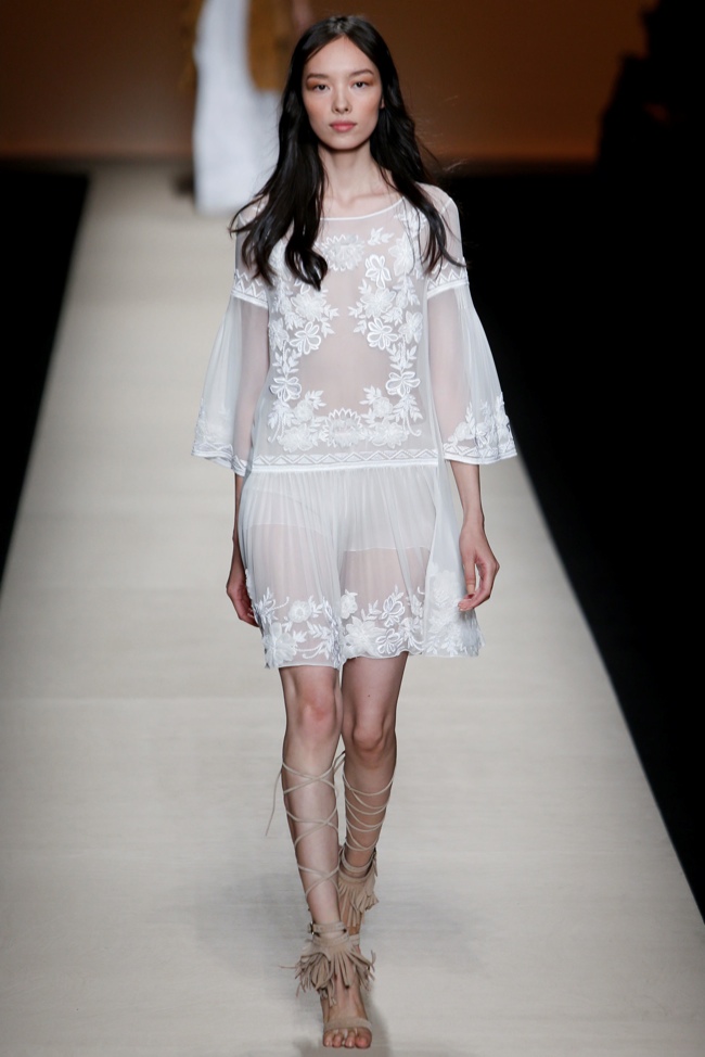 alberta-ferretti-2015-spring-summer-runway-show42.jpg