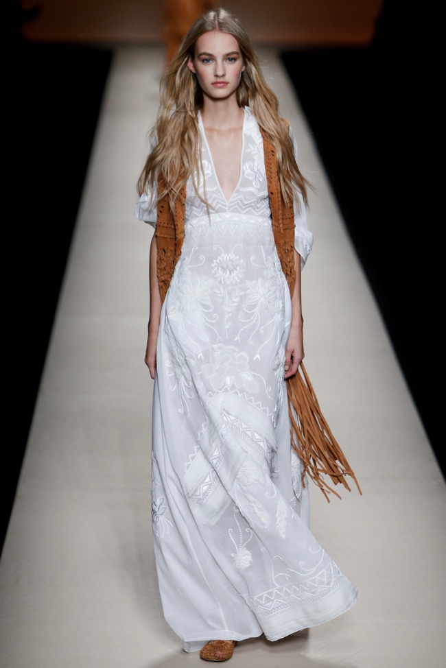 alberta-ferretti-2015-spring-summer-runway-show44.jpg