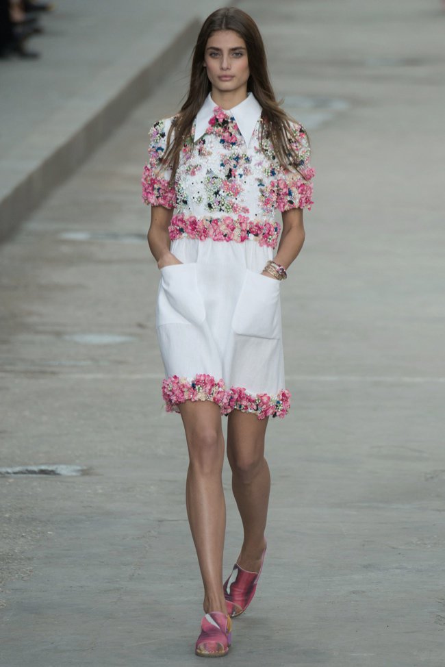 chanel-2015-spring-summer-runway28.jpg