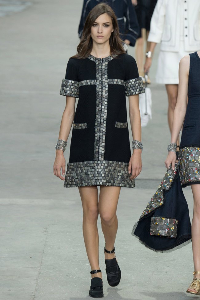 chanel-2015-spring-summer-runway32.jpg