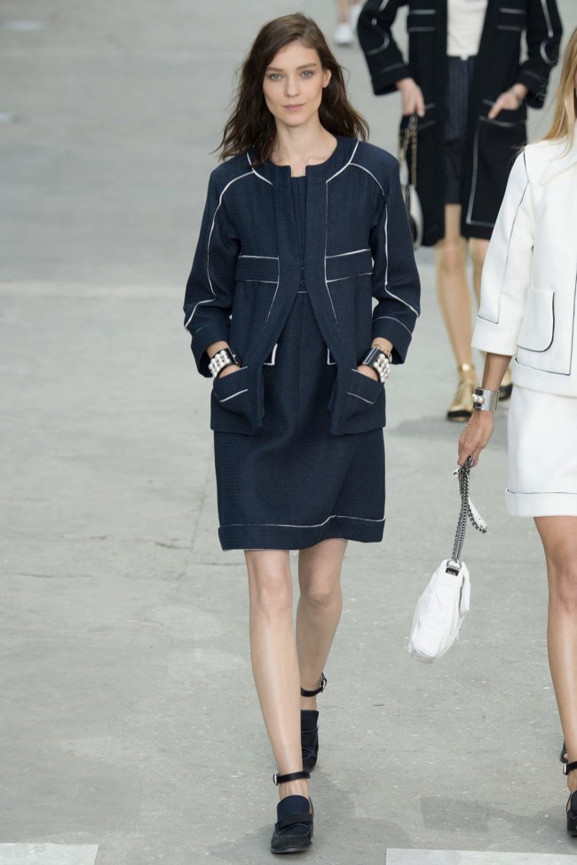 chanel-2015-spring-summer-runway35.jpg