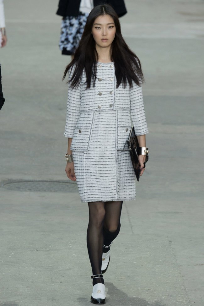 chanel-2015-spring-summer-runway37.jpg