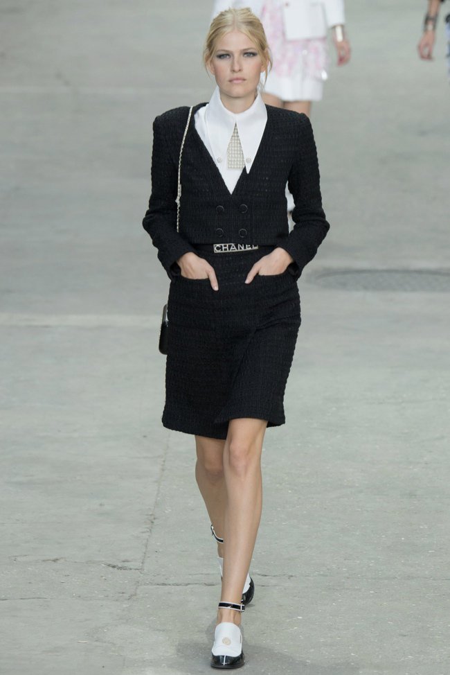 chanel-2015-spring-summer-runway38.jpg