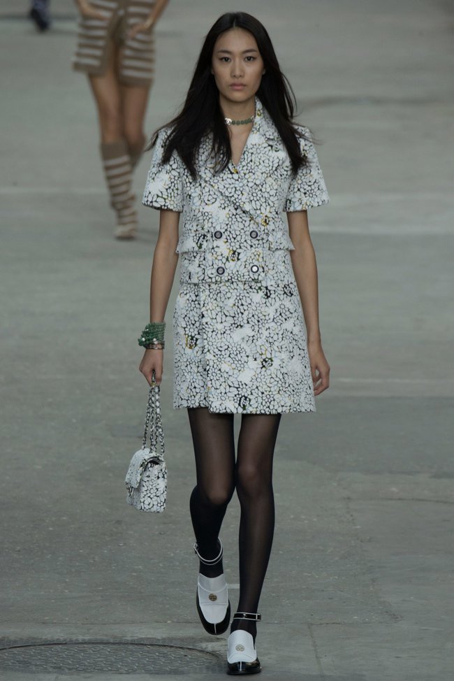 chanel-2015-spring-summer-runway42.jpg