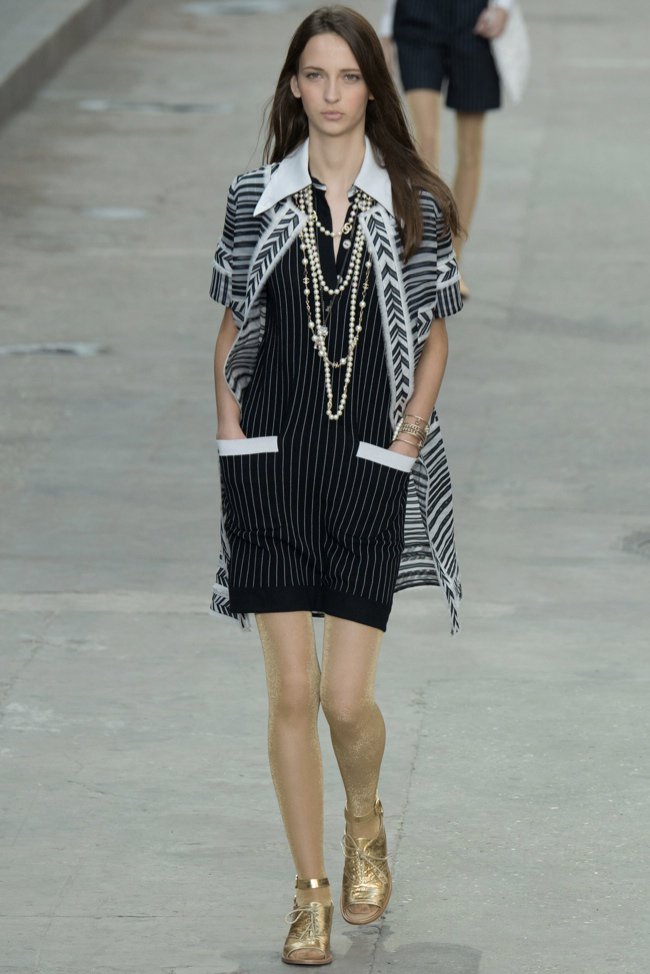 chanel-2015-spring-summer-runway52.jpg