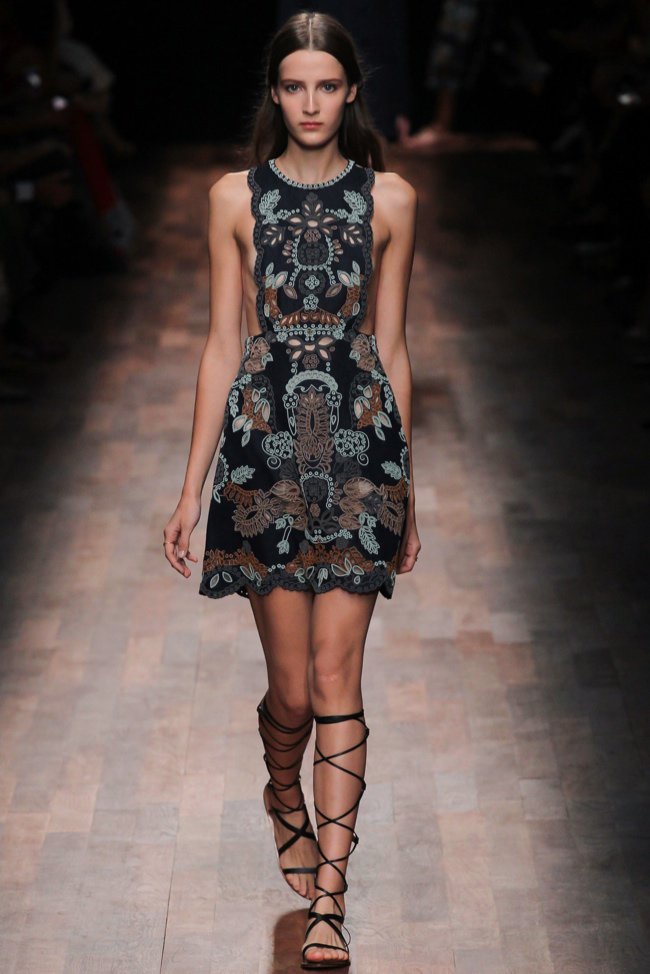 valentino-2015-spring-summer-runway01.jpg