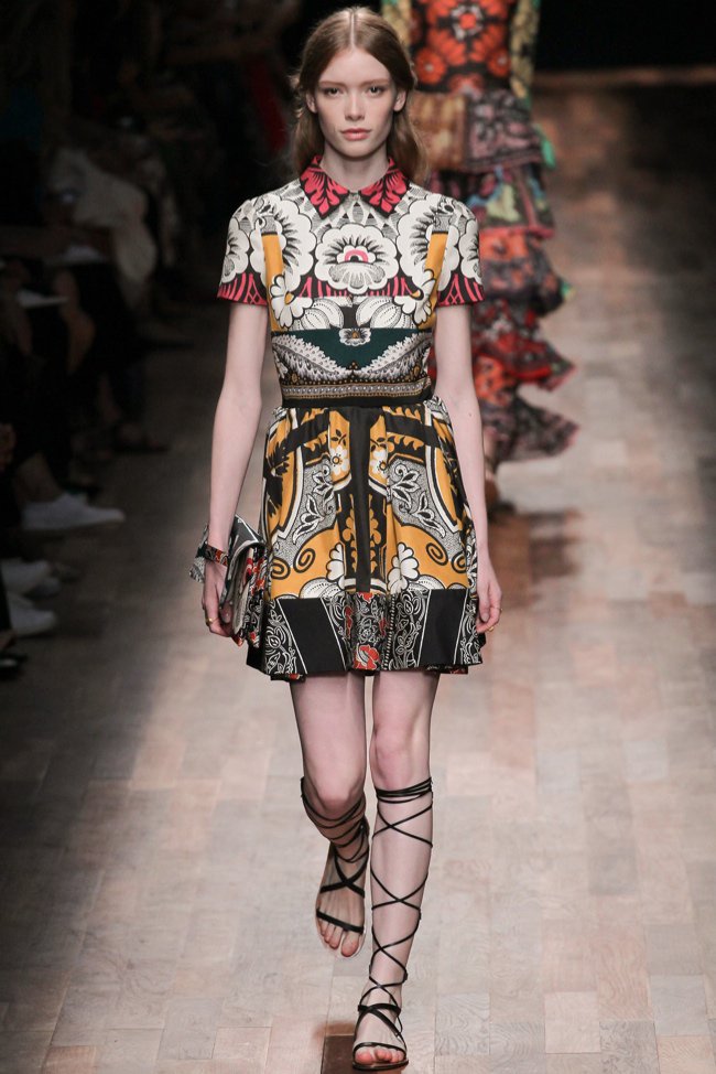 valentino-2015-spring-summer-runway13.jpg