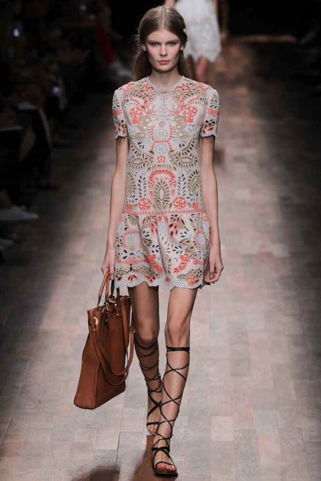 valentino-2015-spring-summer-runway52.jpg