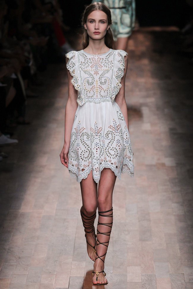 valentino-2015-spring-summer-runway53.jpg