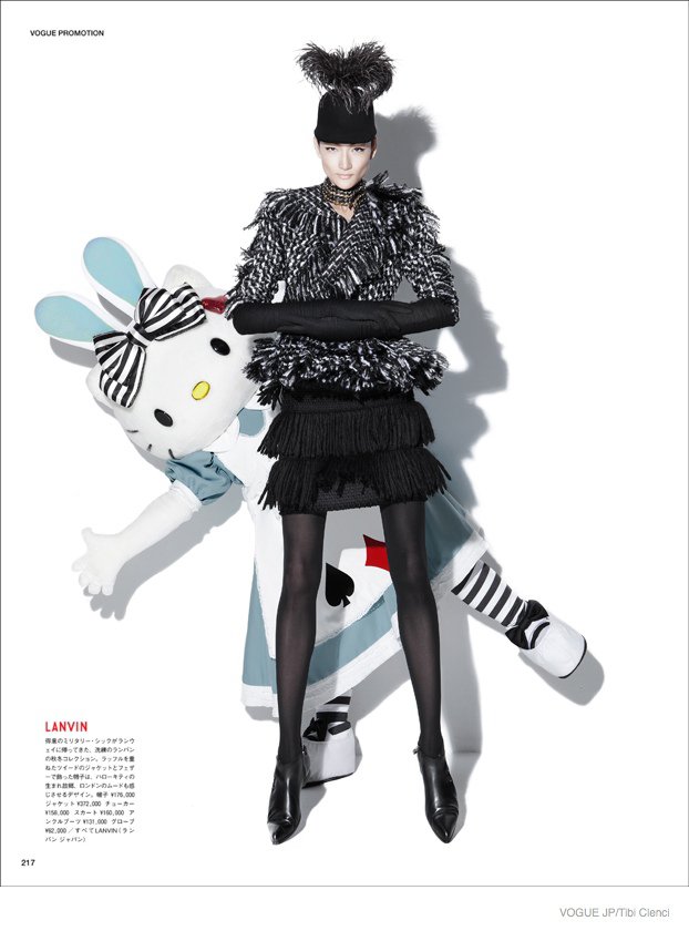 hello-kitty-fashion-shoot02.jpg