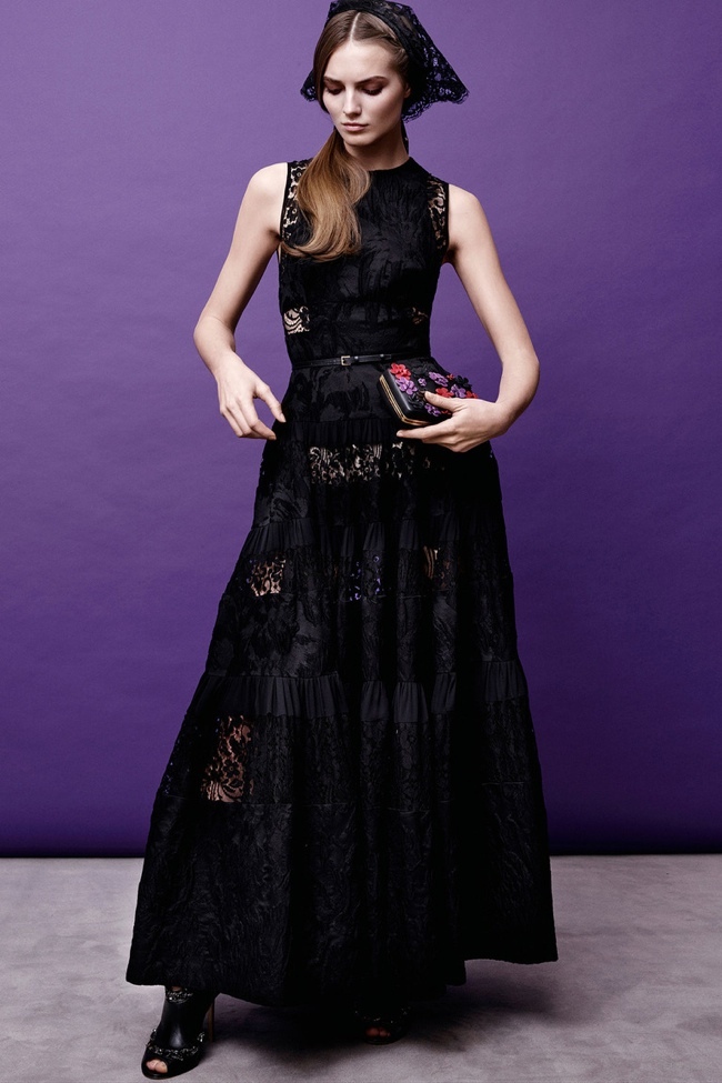 elie-saab-pre-fall-2015-photos11.jpg