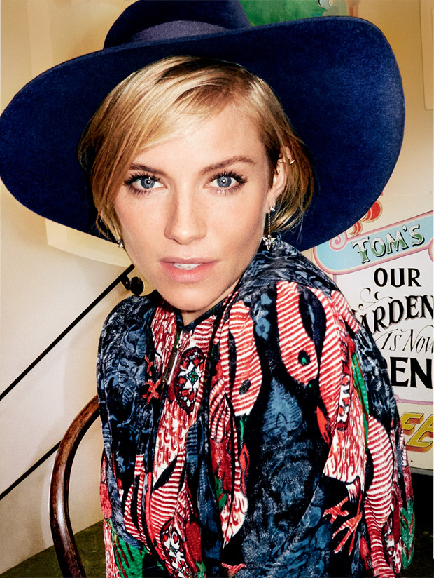 Sienna-Miller-Vogue-US-Mario-Testino-06.jpg