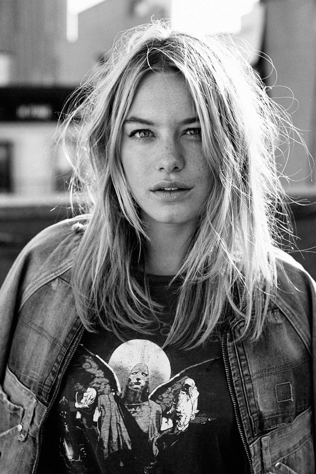 Camille-Rowe-Glamour-France-We-Are-The-Rhoads-03.jpg