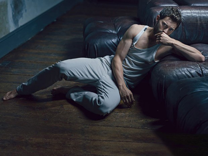 Jamie-Dornan-Details-Mark-Seliger-02-620x466.jpg