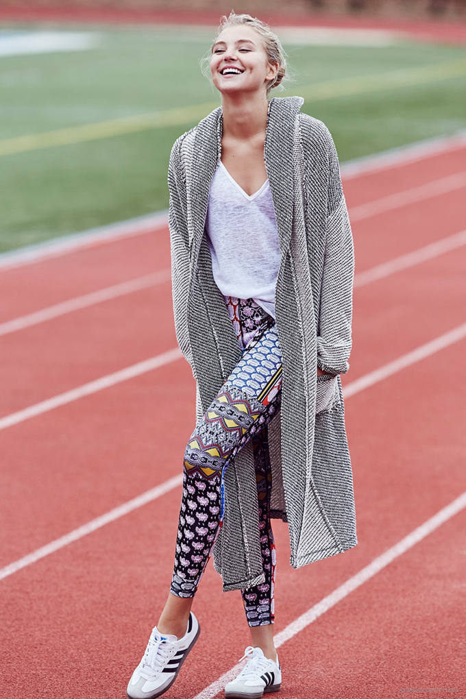 rachel-hilbert-urban-outfitters-activewear01.jpg