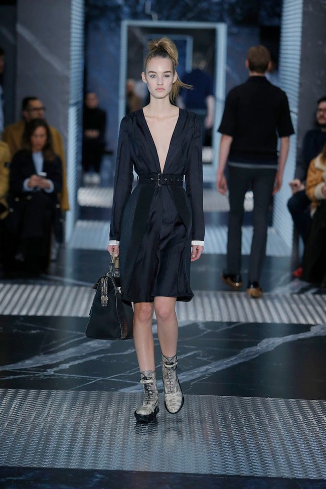 prada-womens-pre-fall-2015-show03.jpg