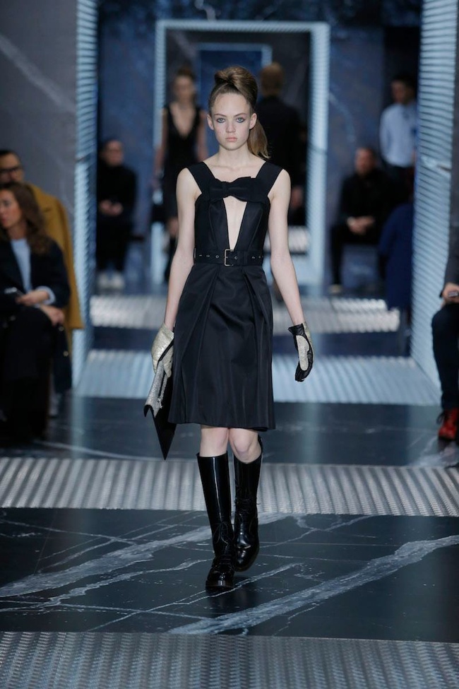 prada-womens-pre-fall-2015-show06.jpg