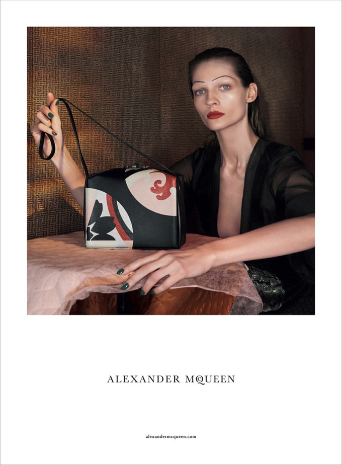 alexander-mcqueen-spring-summer-2015-ad-campaign03.jpg