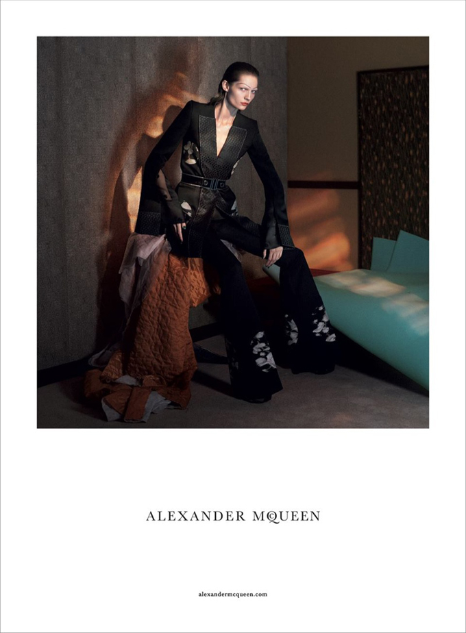 alexander-mcqueen-spring-summer-2015-ad-campaign05.jpg