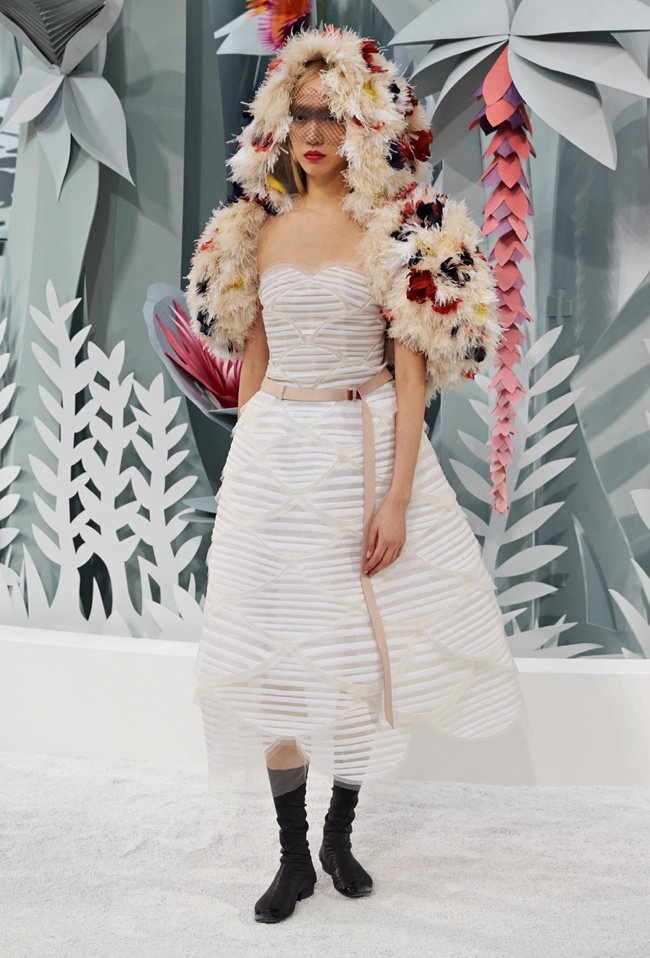 chanel-haute-couture-spring-2015-runway-show13.jpg