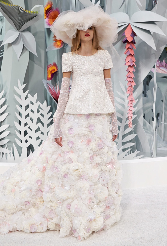 chanel-haute-couture-spring-2015-runway-show16.jpg