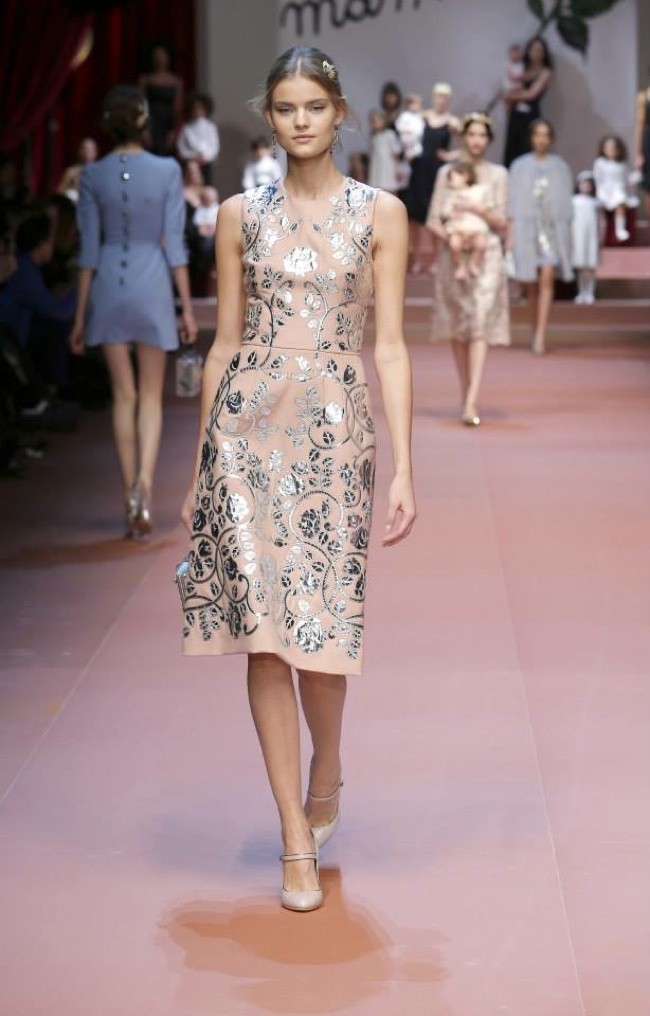 dolce-gabbana-fall-winter-2015-runway07.jpg