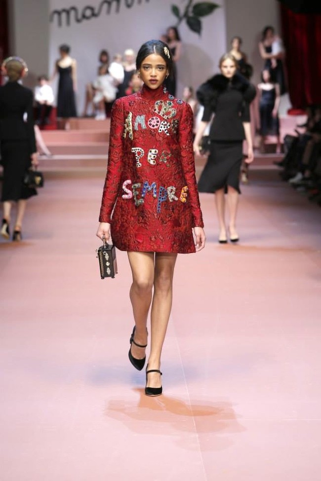 dolce-gabbana-fall-winter-2015-runway50.jpg