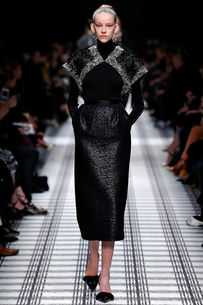 balenciaga-fall-winter-2015-runway11.jpg