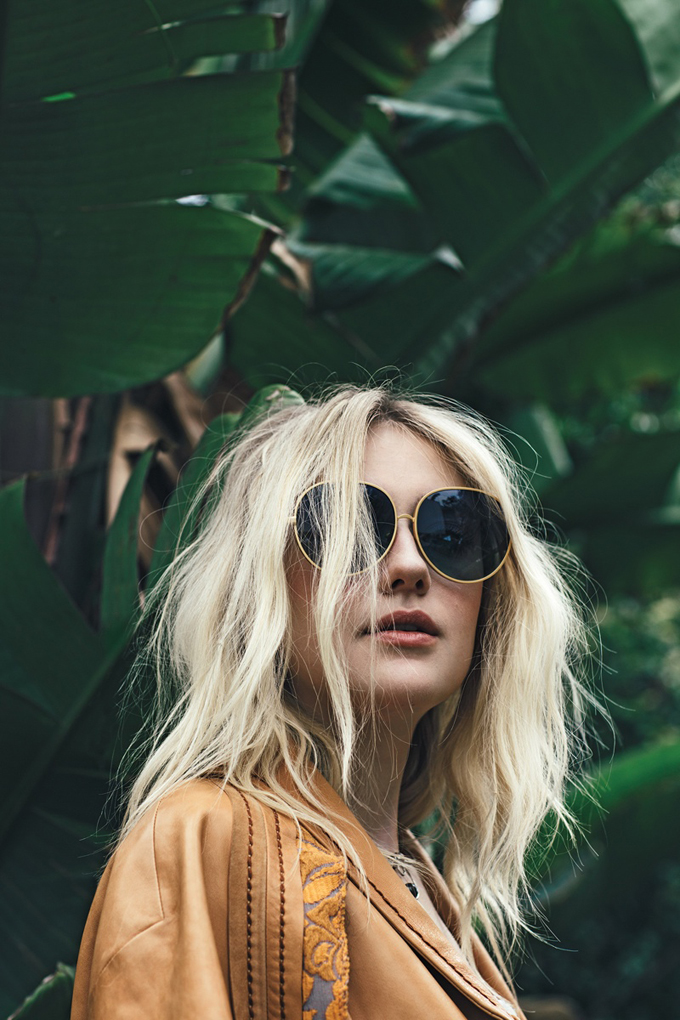 dakota-fanning-nylon-magazine-may-2015-photos03.jpg