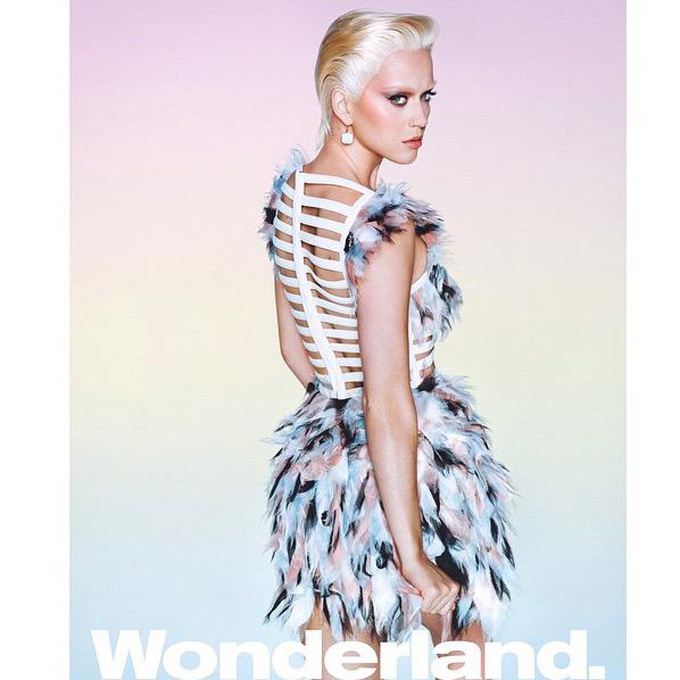 katy-perry-blonde-wonderland.jpg