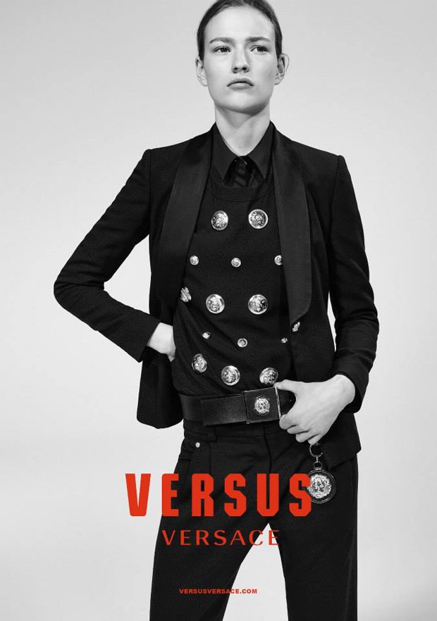 Versus-Versace-Fall-Winter-2015-Collier-Schorr-04-620x882.jpg