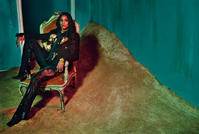 Ciara-Roberto-Cavalli-Fall-Winter-2015-Campaign05.jpg