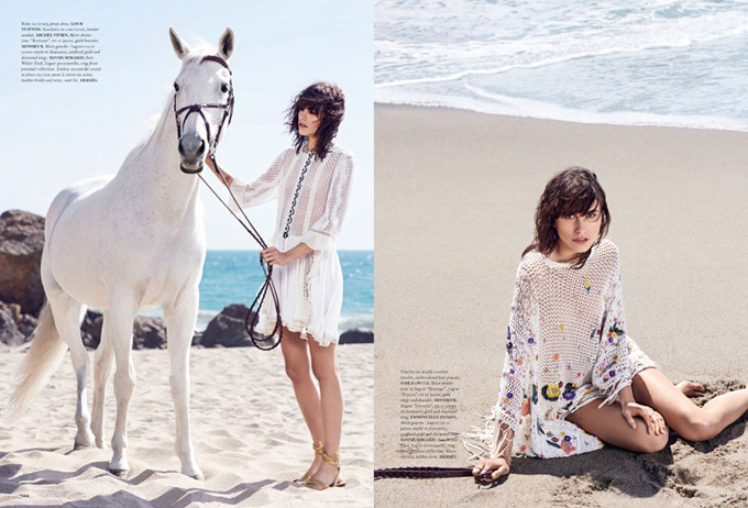 Langley-Fox-White-Looks-Beach-Editorial02.jpg