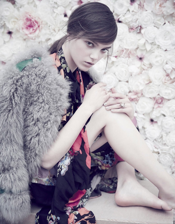 Jenna-Earle-Floral-Fashion04-800x1444.jpg