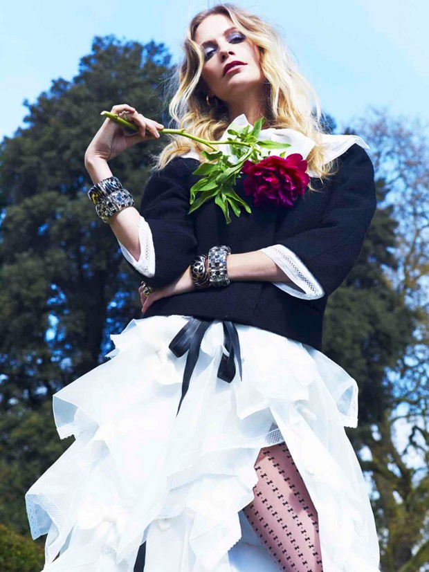 Poppy-Delevingne-LOfficiel-Thailand-Ram-Shergill-04-620x827.jpg