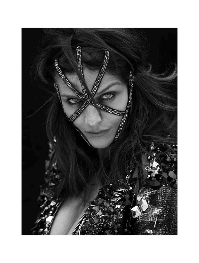 Helena-Christensen-No-Tofu-Fall-2015-Cover-Photoshoot09.jpg