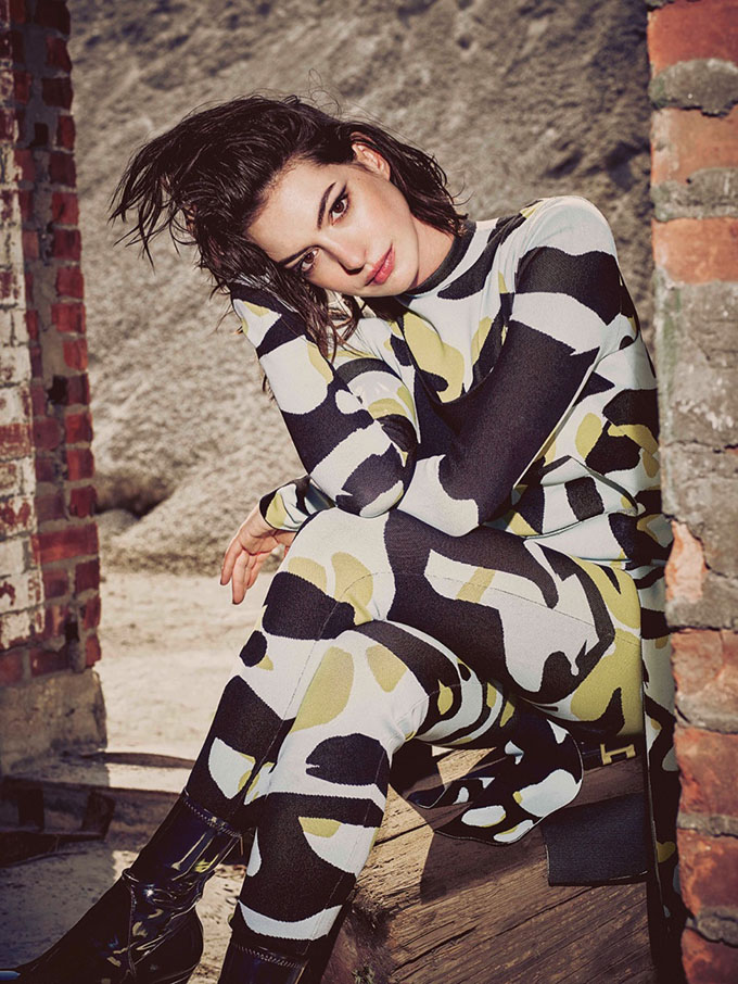 Anne-Hathaway-Refinery29-September-2015-Photoshoot01.jpg